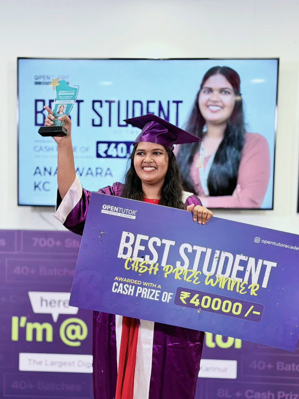 Freelance digital marketing strategist in kannur Best student award winner